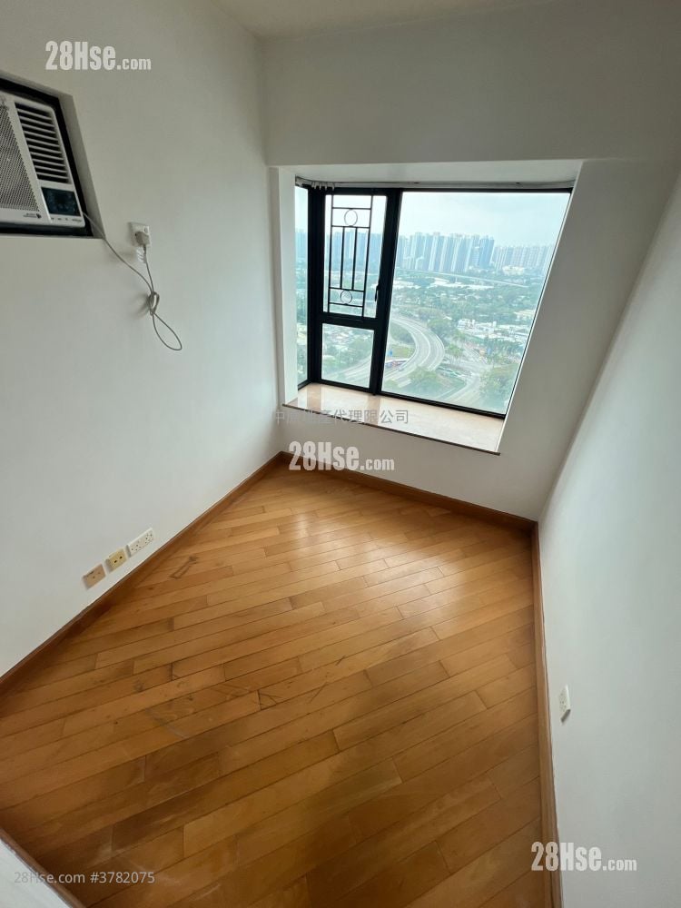 Villa By The Park Sell 2 Bedrooms , 1 Bathroom 398 ft²