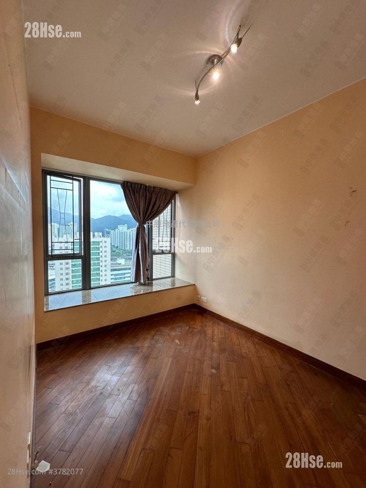 The Palazzo Sell 4 Bedrooms 1,016 ft²