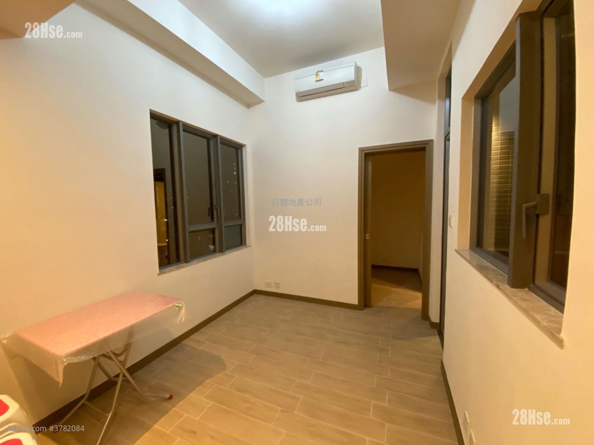 Astoria Crest Rental 1 Bedroom , 1 Bathroom 287 ft²