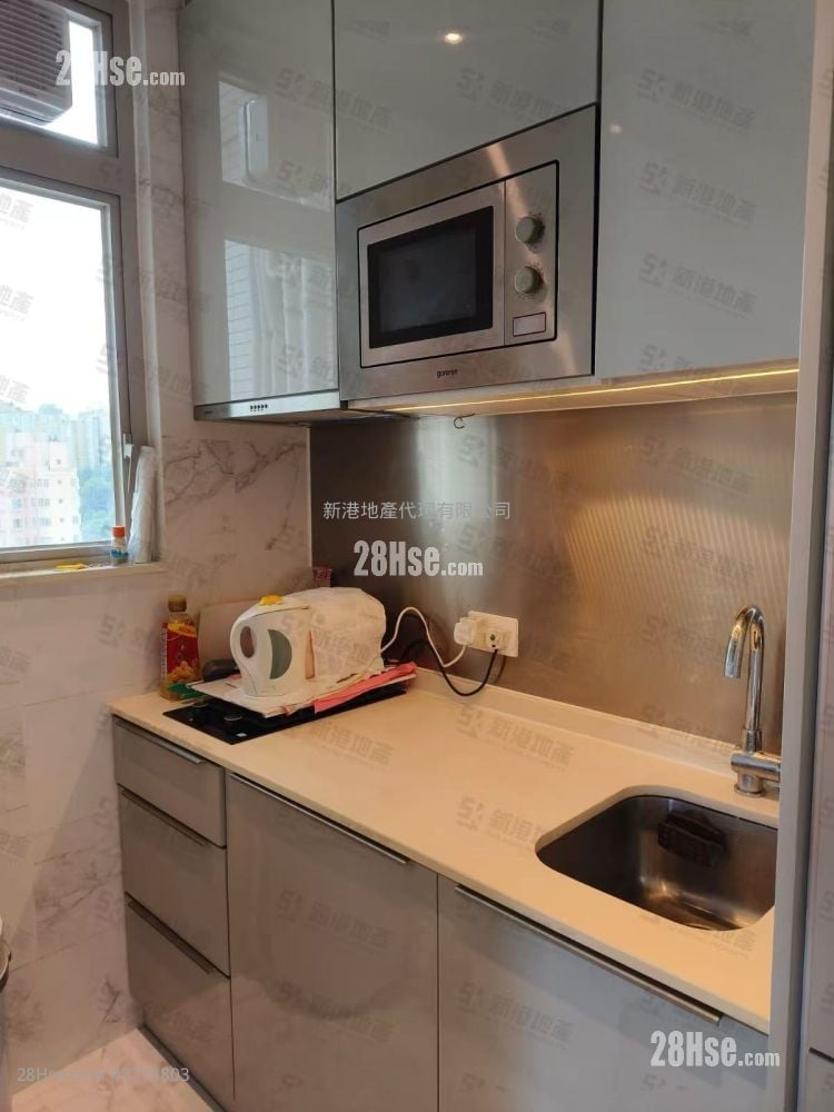 City Hub Sell 2 Bedrooms , 1 Bathroom 536 ft²