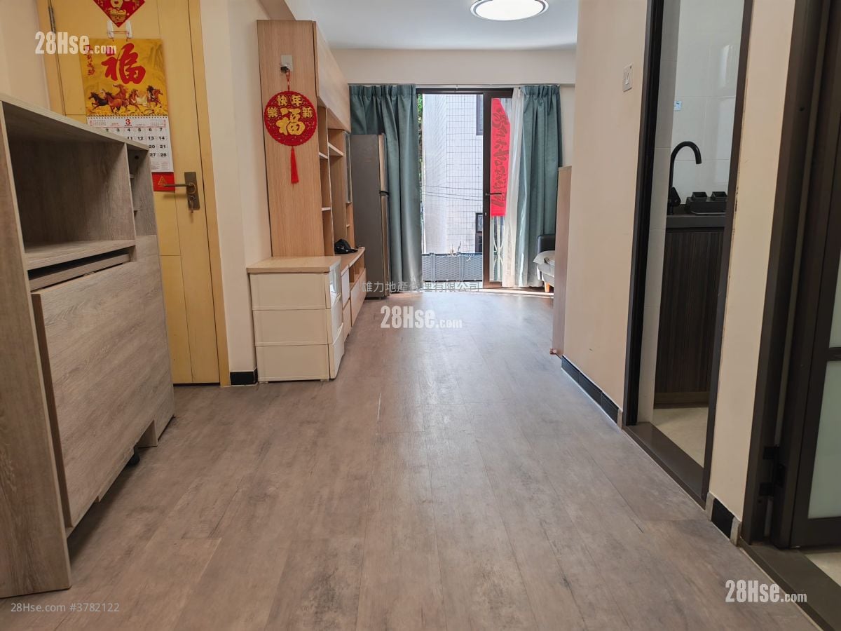 村屋 租盘 2 房 , 1 浴室 350 平方尺