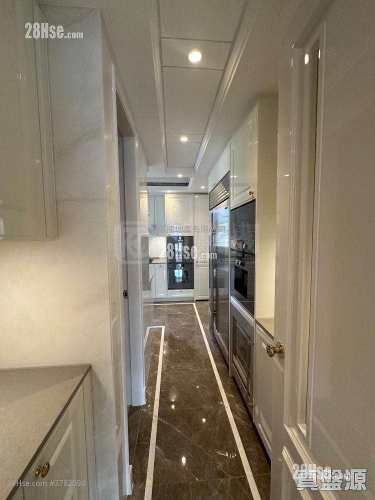 St. George's Mansions 租盘 1,868 平方尺