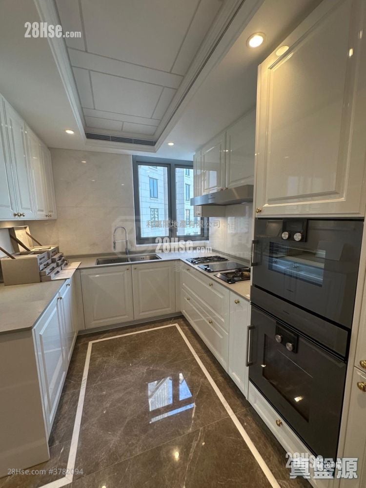 St. George's Mansions 租盘 1,868 平方尺