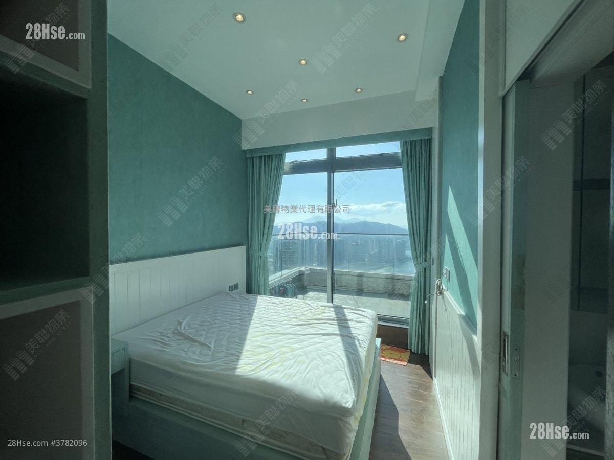 御凯 售盘 4 房 2,102 平方尺