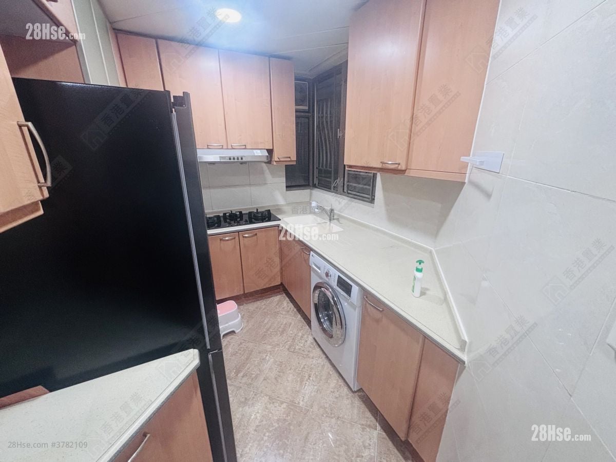 Sorrento Rental 3 Bedrooms , 2 Bathrooms 853 ft²