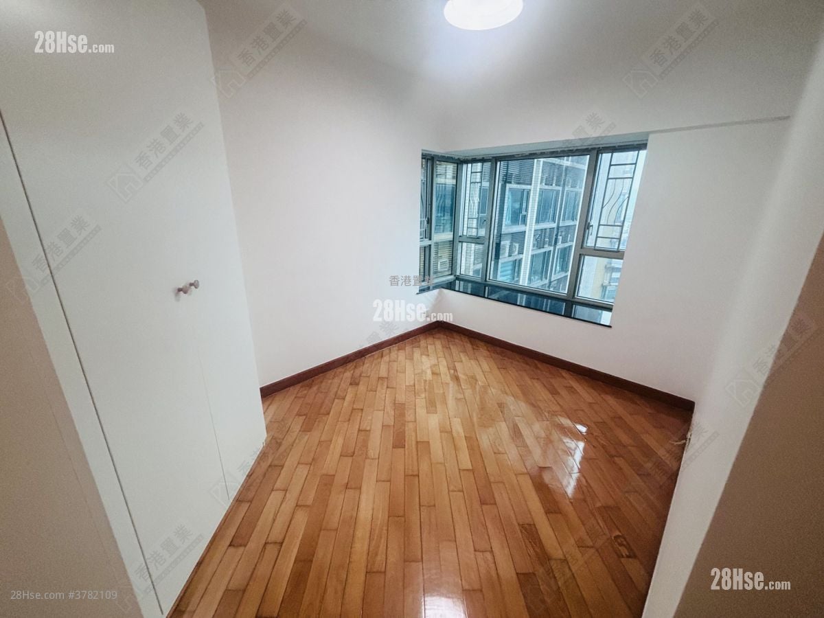 Sorrento Rental 3 Bedrooms , 2 Bathrooms 853 ft²