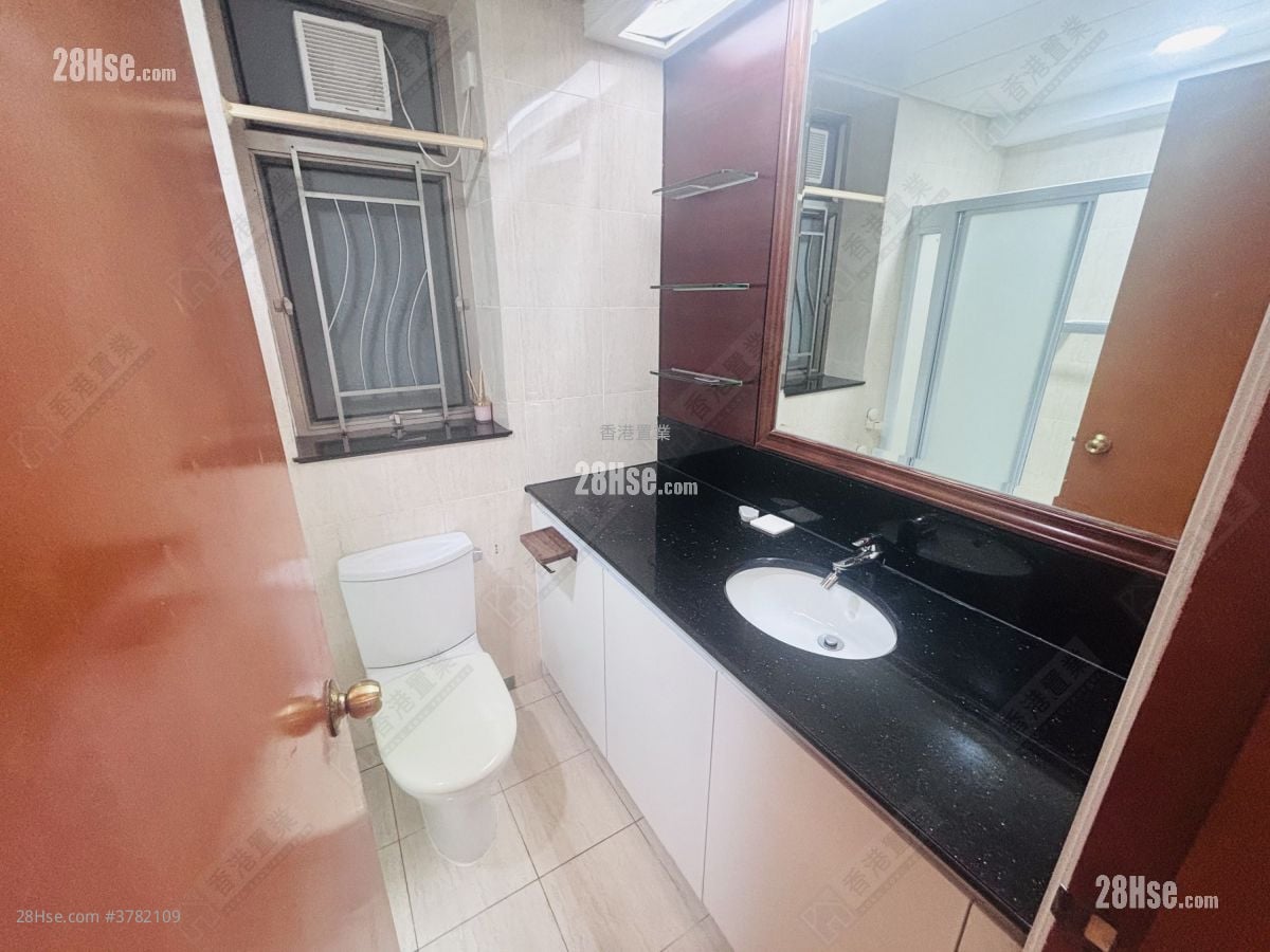 Sorrento Rental 3 Bedrooms , 2 Bathrooms 853 ft²