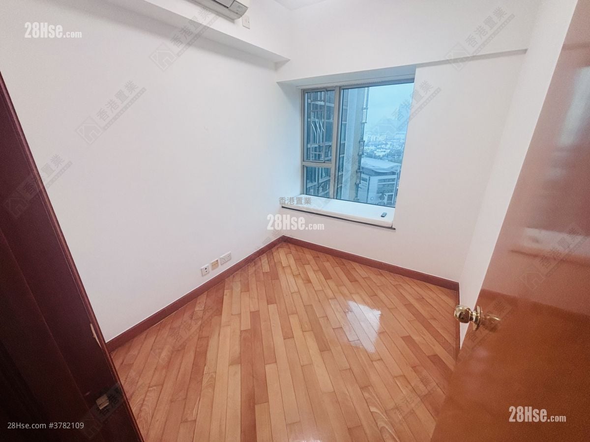 Sorrento Rental 3 Bedrooms , 2 Bathrooms 853 ft²