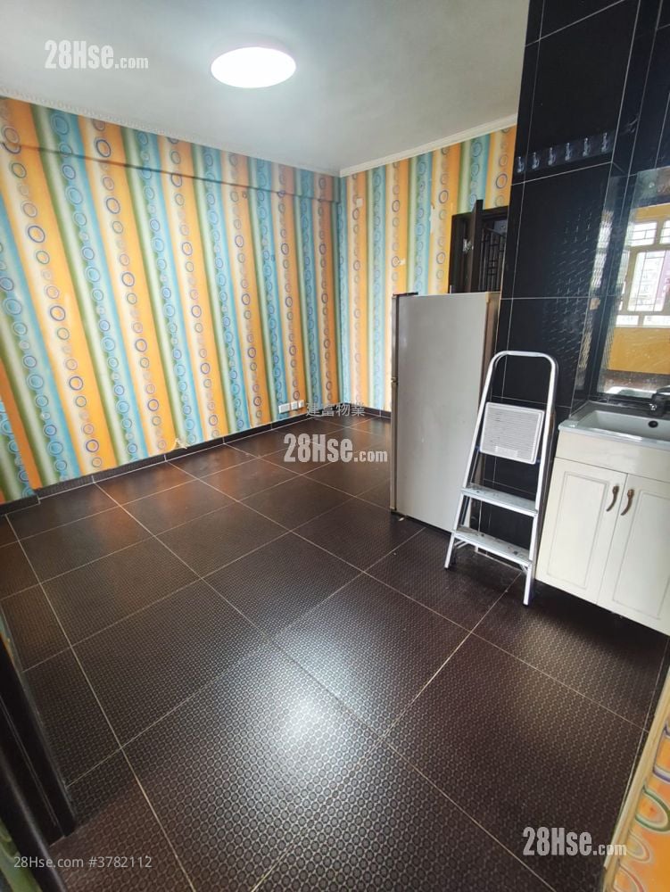 大兴大厦 售盘 2 房 , 1 浴室 380 平方尺