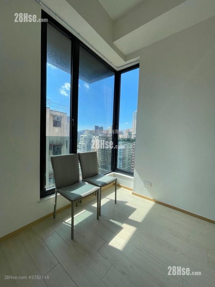 Edition 178 Sell 225 ft²