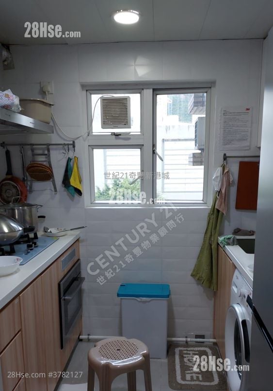 Baycrest Sell 2 Bedrooms , 1 Bathroom 605 ft²