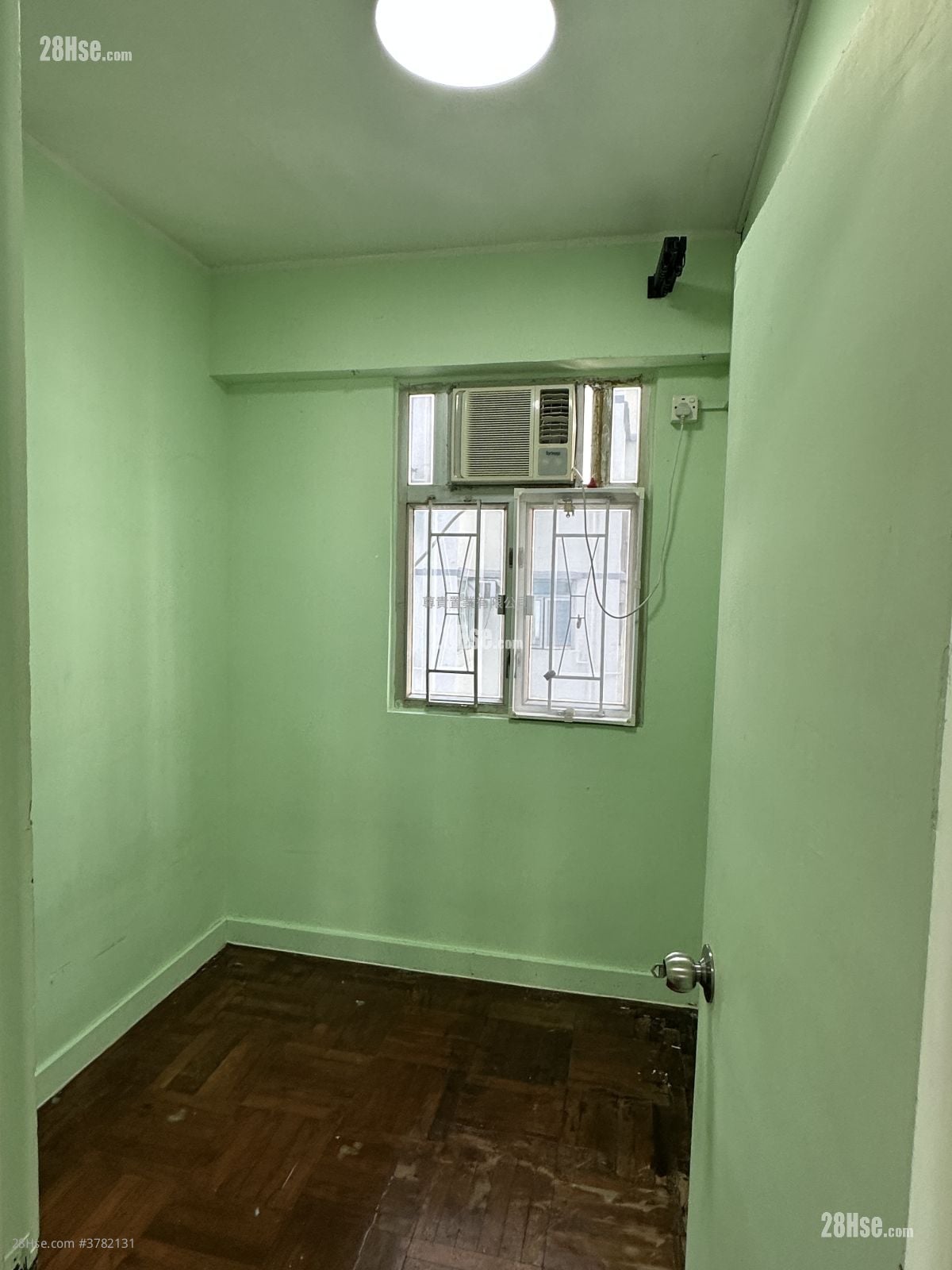 Cheong Fat Building Rental 3 Bedrooms , 1 Bathroom 435 ft²