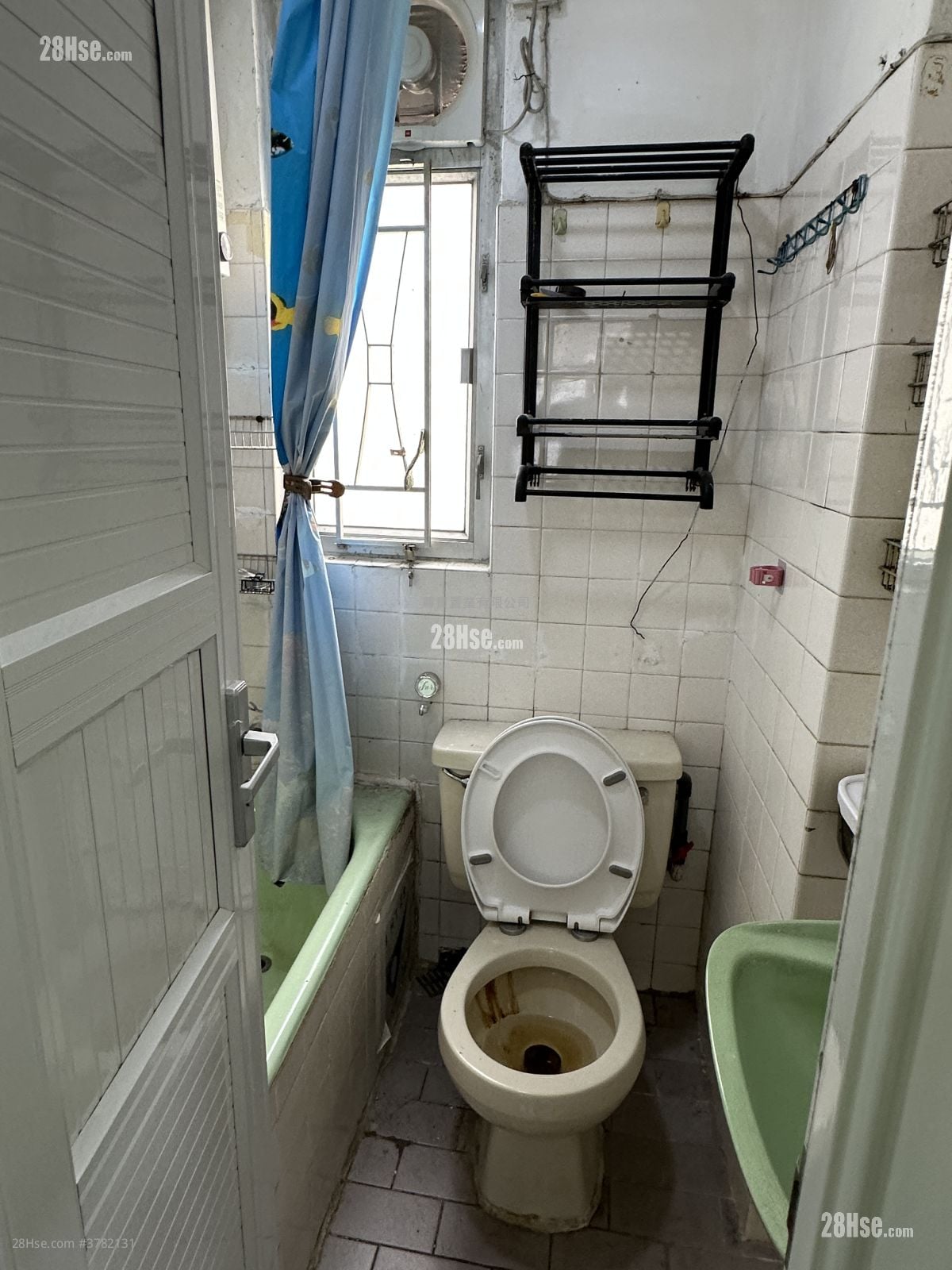 Cheong Fat Building Rental 3 Bedrooms , 1 Bathroom 435 ft²