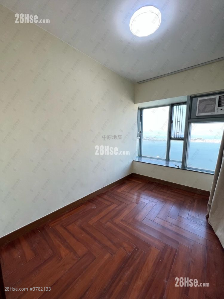 海堤湾畔 售盘 3 房 855 平方尺