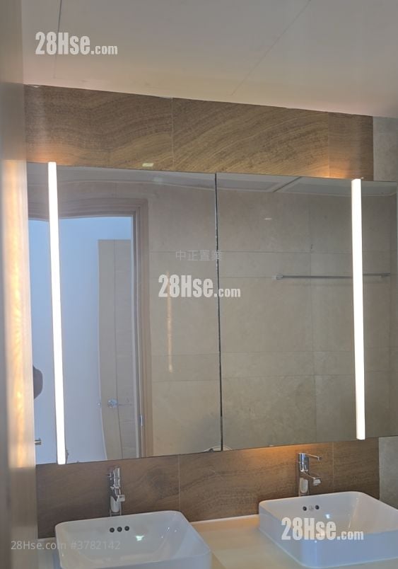 Lions Rise Rental 4 Bedrooms , 3 Bathrooms 946 ft²