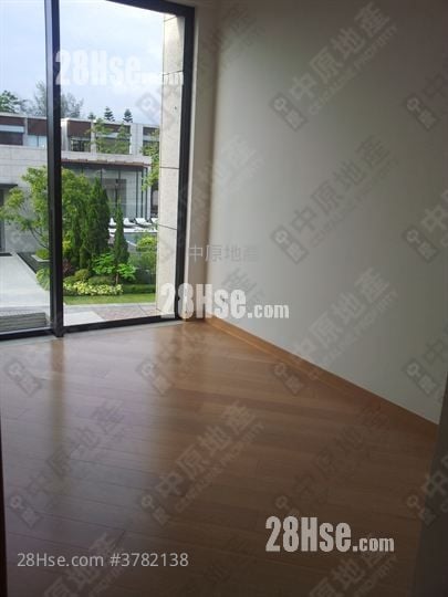 天峦 售盘 3 房 , 5+ 浴室 2,019 平方尺