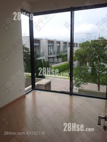 天峦 售盘 3 房 , 5+ 浴室 2,019 平方尺