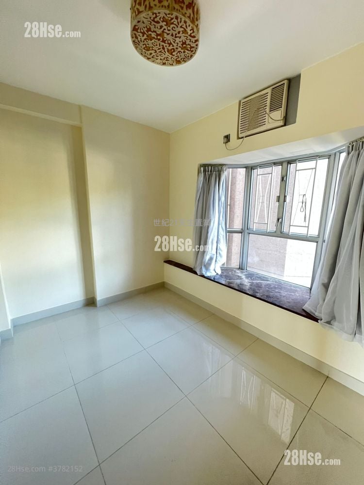 Dragon Inn Court Rental 3 Bedrooms , 2 Bathrooms 692 ft²