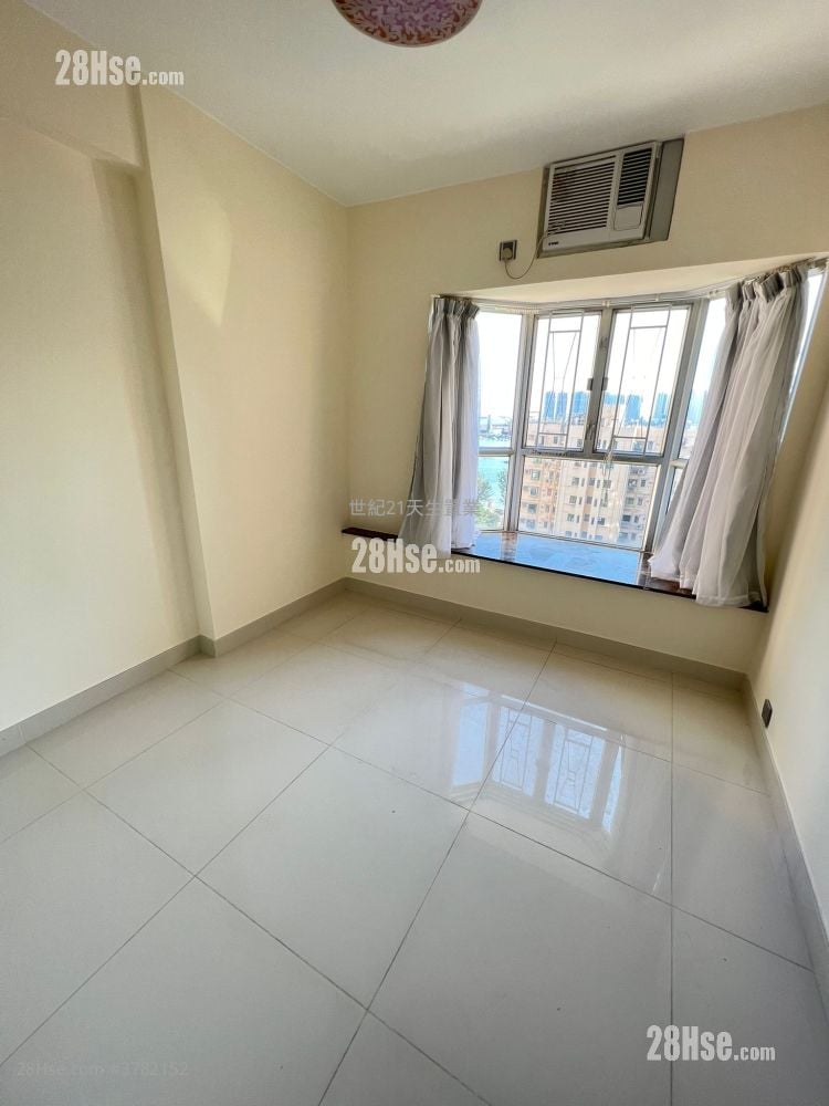 Dragon Inn Court Rental 3 Bedrooms , 2 Bathrooms 692 ft²