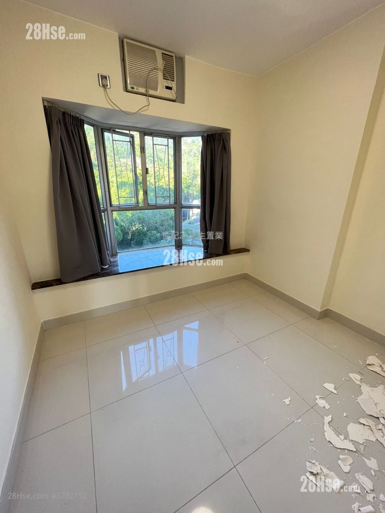 Dragon Inn Court Rental 3 Bedrooms , 2 Bathrooms 692 ft²