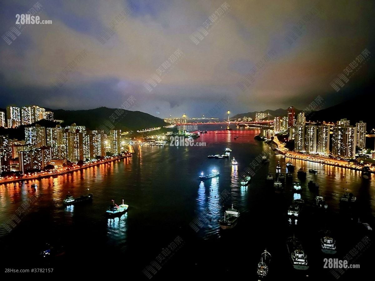 Ocean Pride Sell 4 Bedrooms , 4 Bathrooms 1,163 ft²