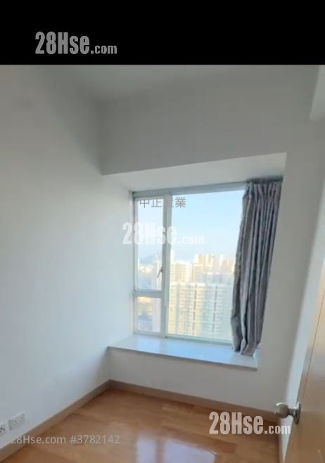 Lions Rise Rental 4 Bedrooms , 3 Bathrooms 946 ft²