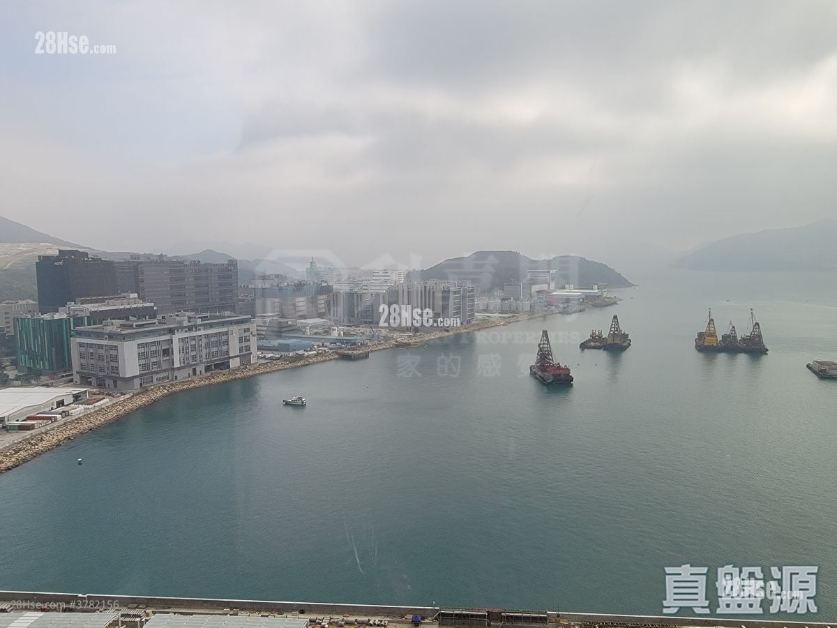 Marini Sell 3 Bedrooms , 2 Bathrooms 770 ft²