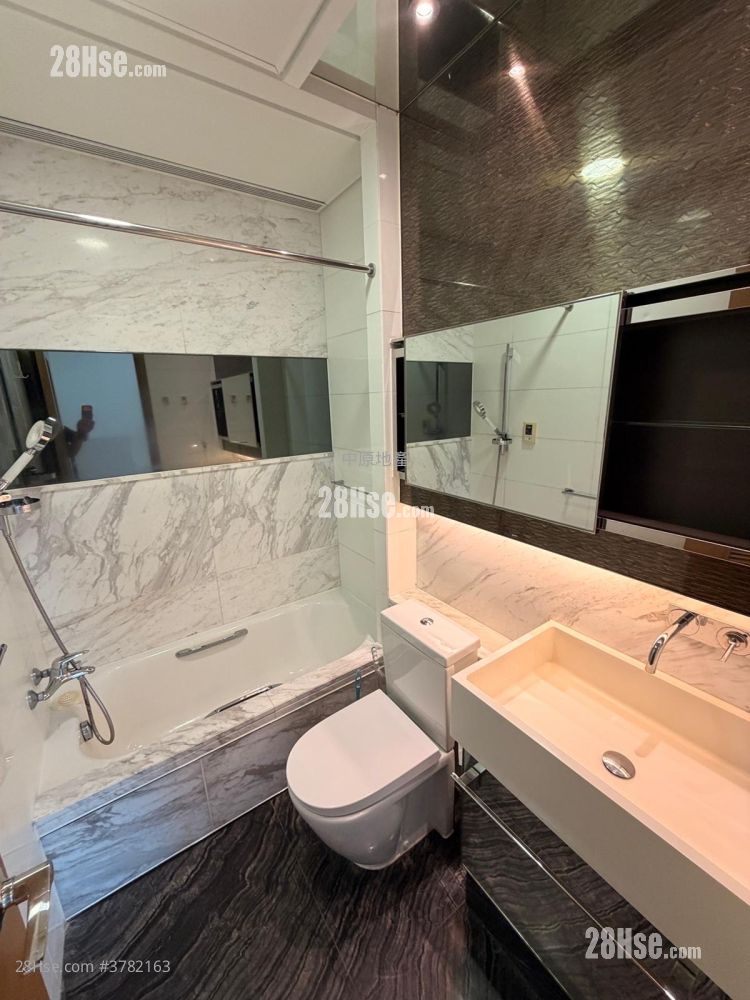 Yoho Midtown Sell 3 Bedrooms 880 ft²