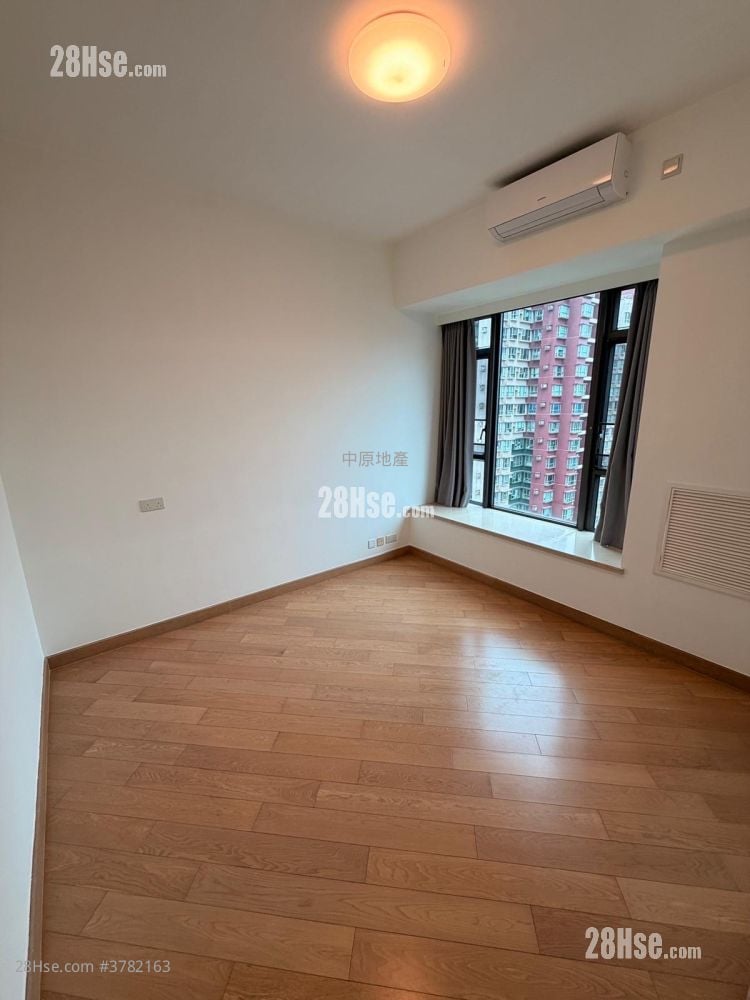 Yoho Midtown Sell 3 Bedrooms 880 ft²