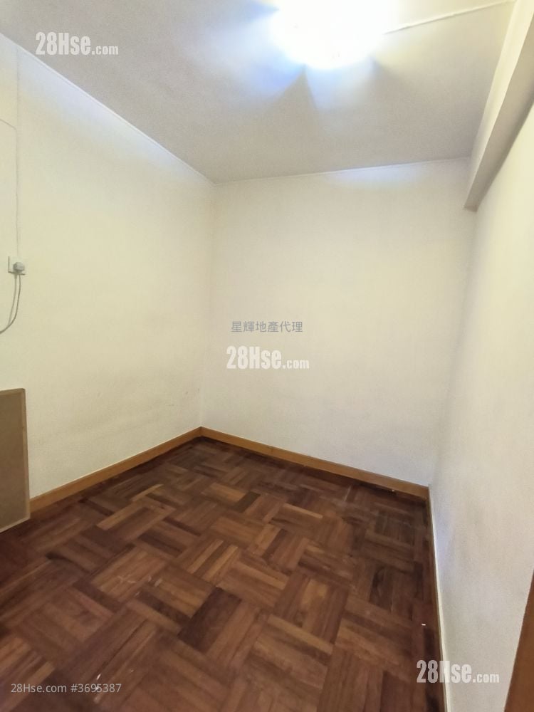 Tsuen Lok Building Rental 2 Bedrooms , 1 Bathroom 459 ft²