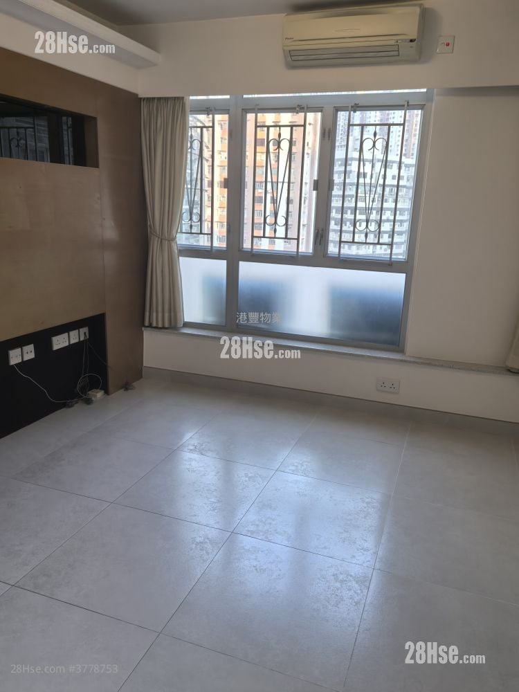 City Garden Sell 3 Bedrooms , 1 Bathroom 568 ft²