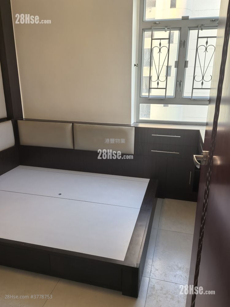 City Garden Sell 3 Bedrooms , 1 Bathroom 568 ft²