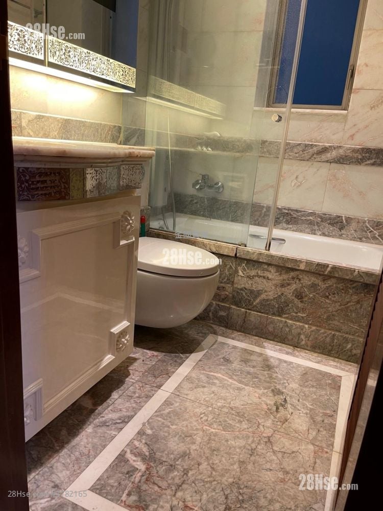 The Coronation Sell 471 ft²