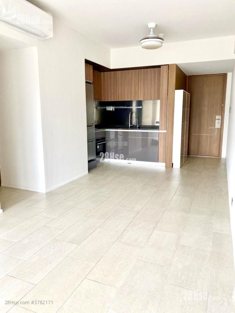 柏逸 售盘 3 房 , 2 浴室 635 平方尺