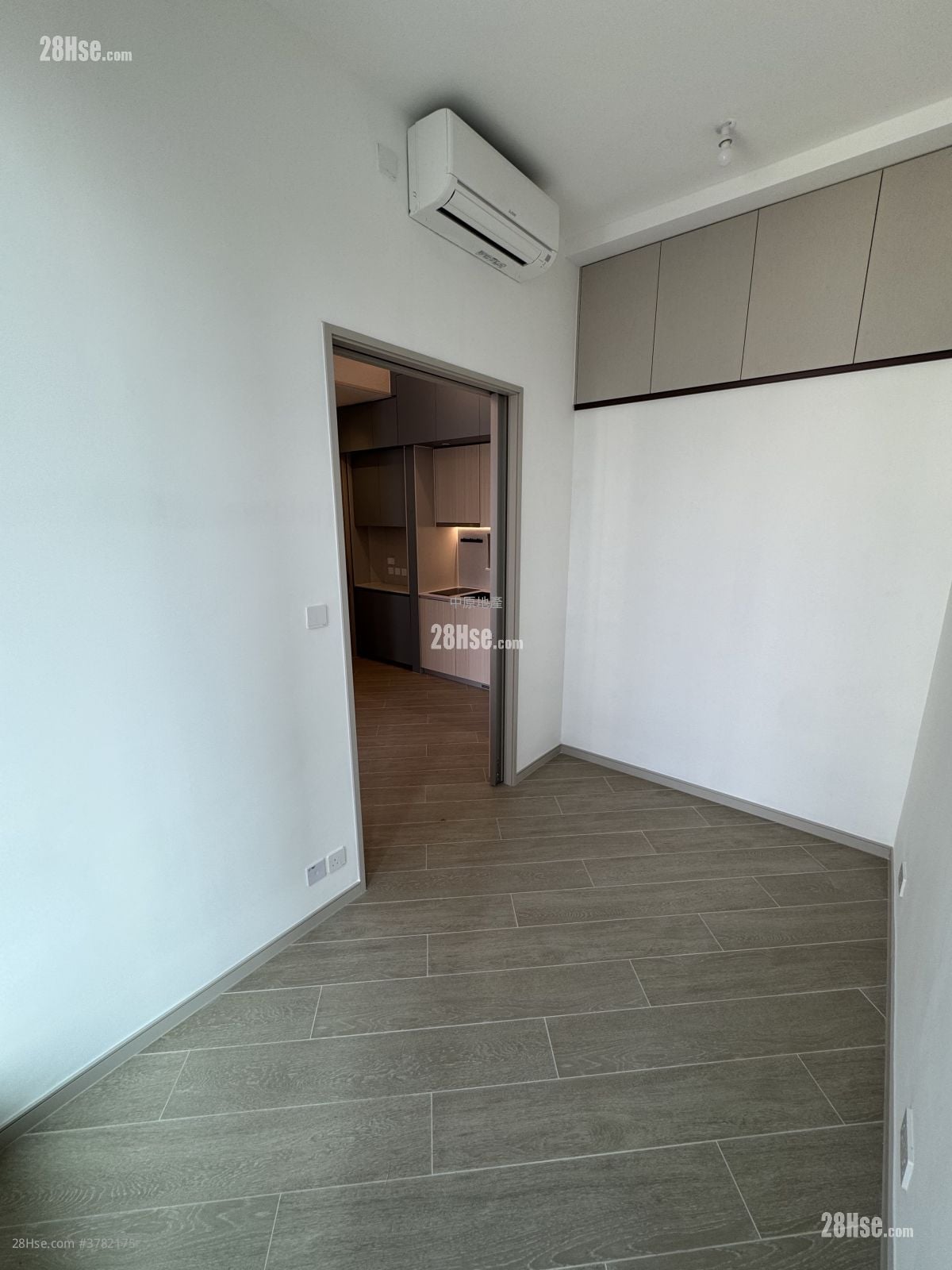 晓柏峰 售盘 1 房 , 1 浴室 305 平方尺