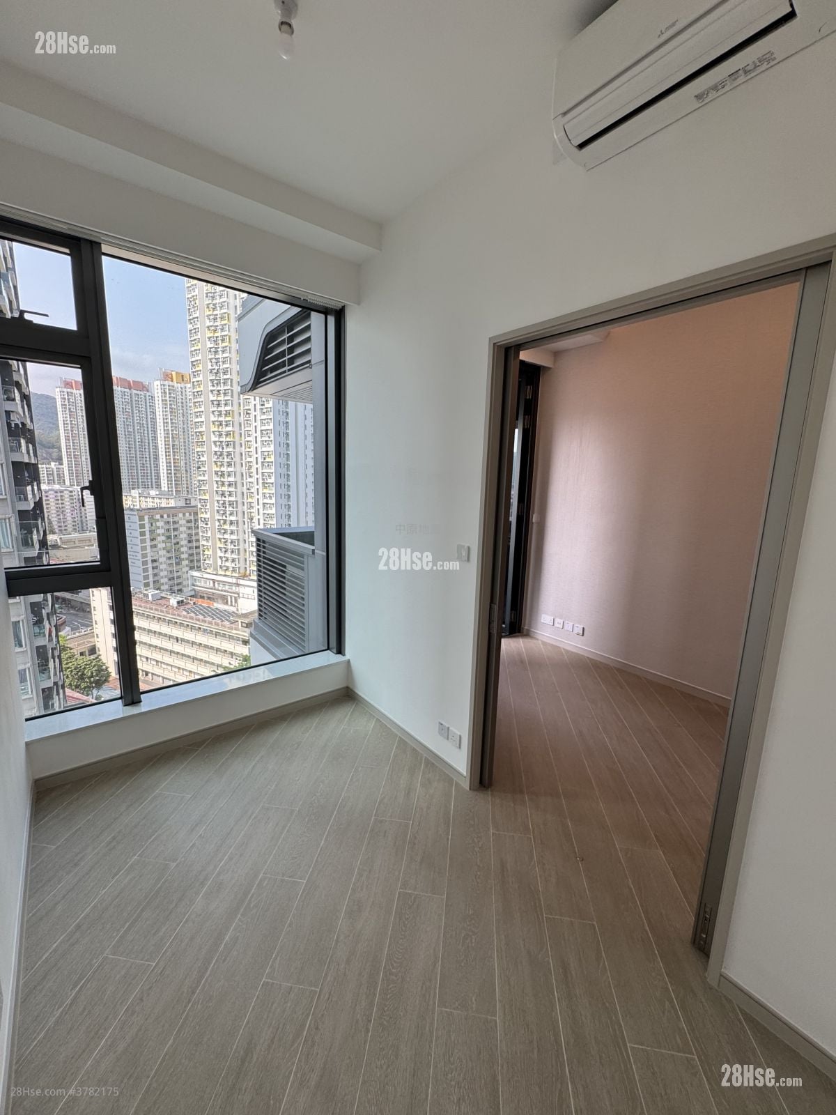 晓柏峰 售盘 1 房 , 1 浴室 305 平方尺