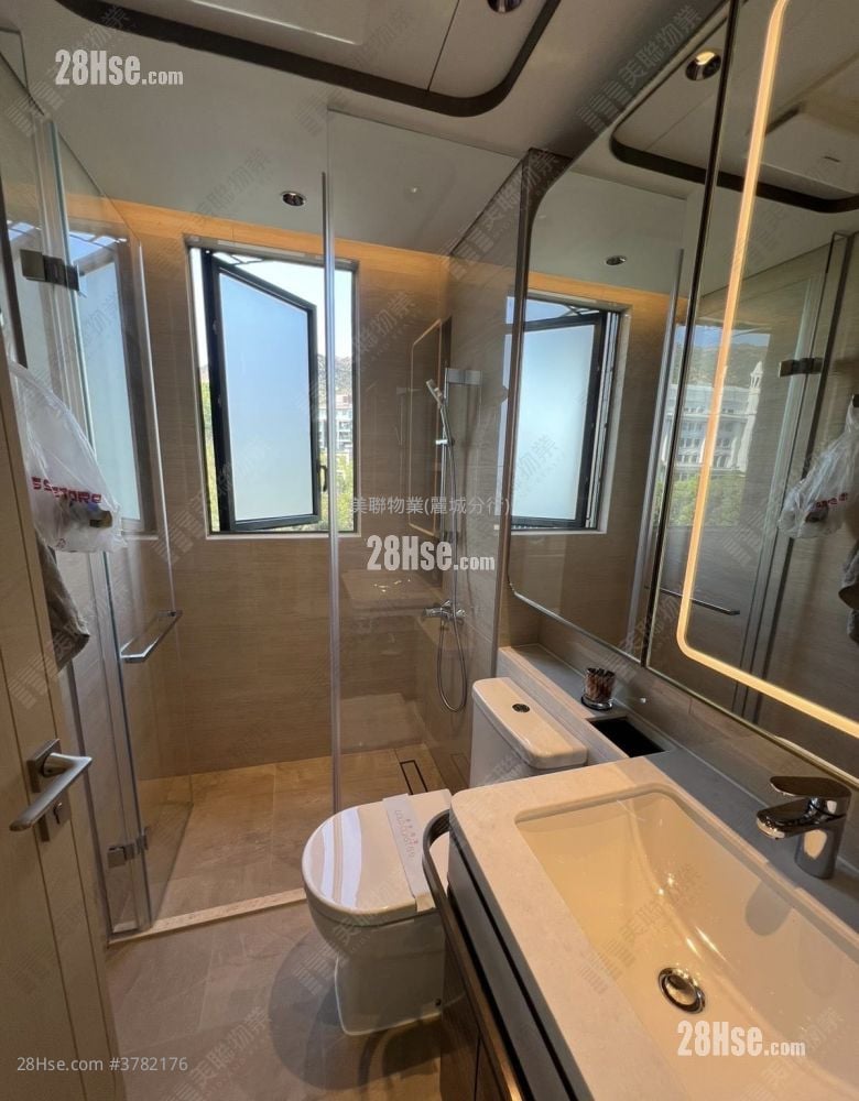 Gold Coast Bay Sell 1 Bedroom , 1 Bathroom 312 ft²