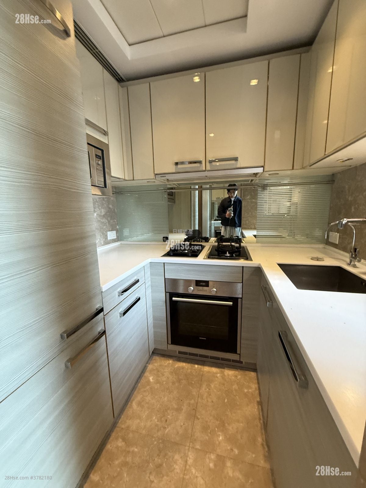 天晋 租盘 3 房 , 2 浴室 694 平方尺