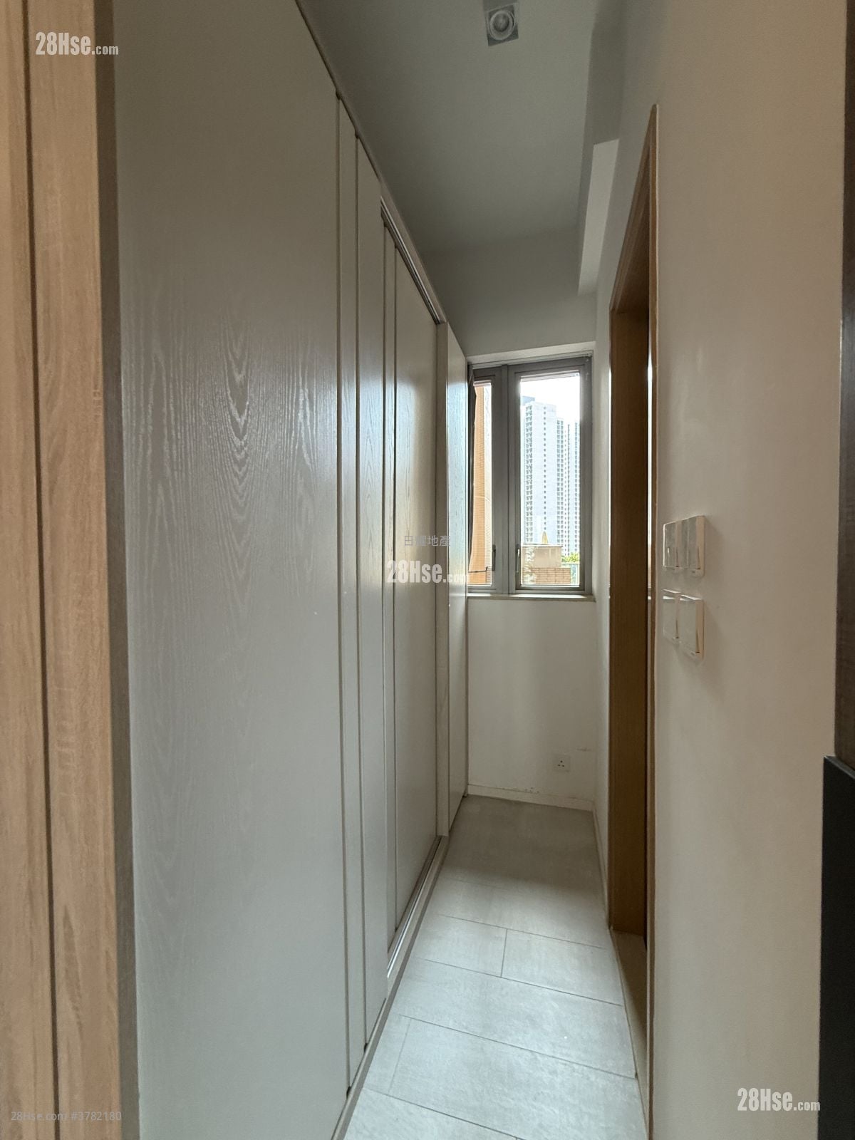 天晋 租盘 3 房 , 2 浴室 694 平方尺