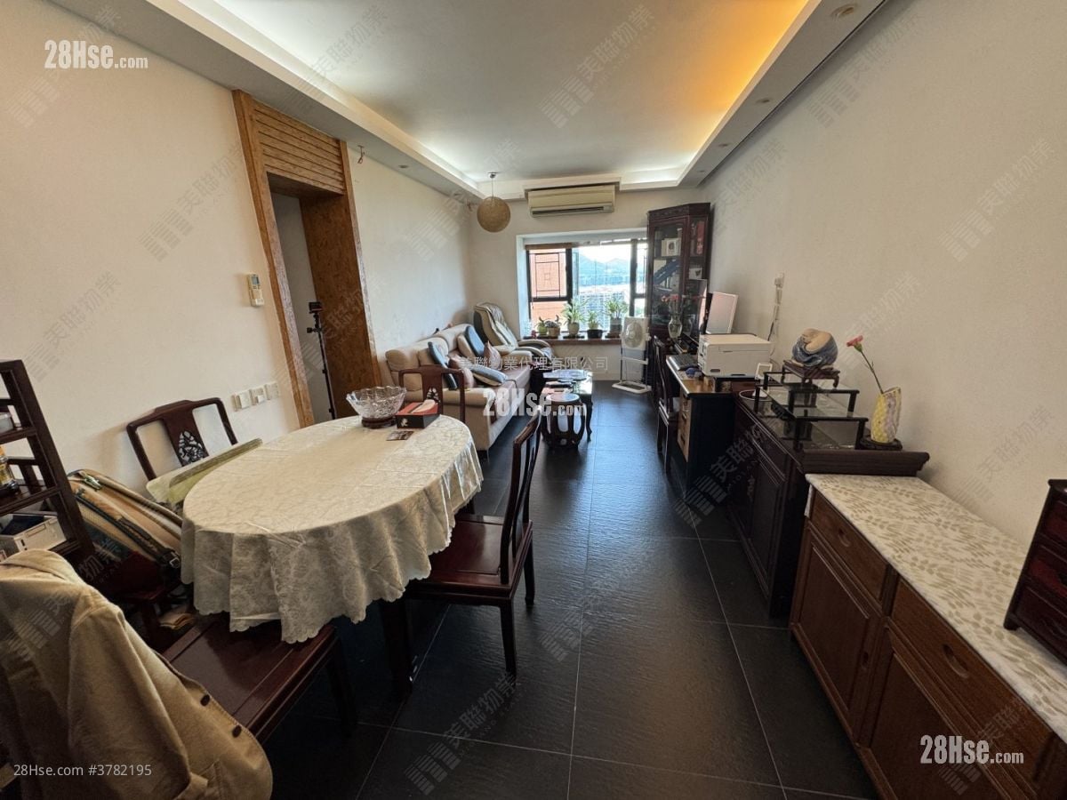 Villa Athena Sell 3 Bedrooms , 2 Bathrooms 727 ft²