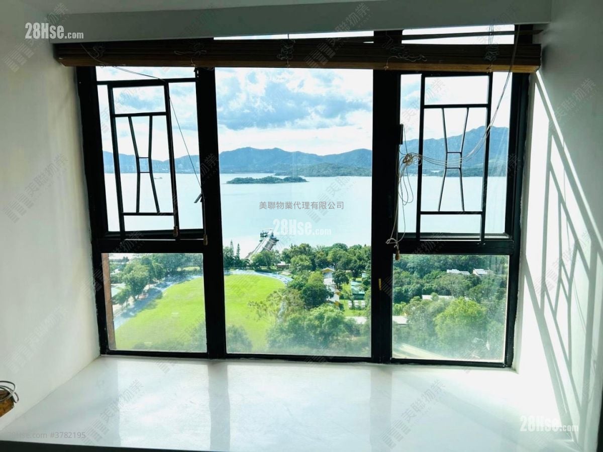 Villa Athena Sell 3 Bedrooms , 2 Bathrooms 727 ft²