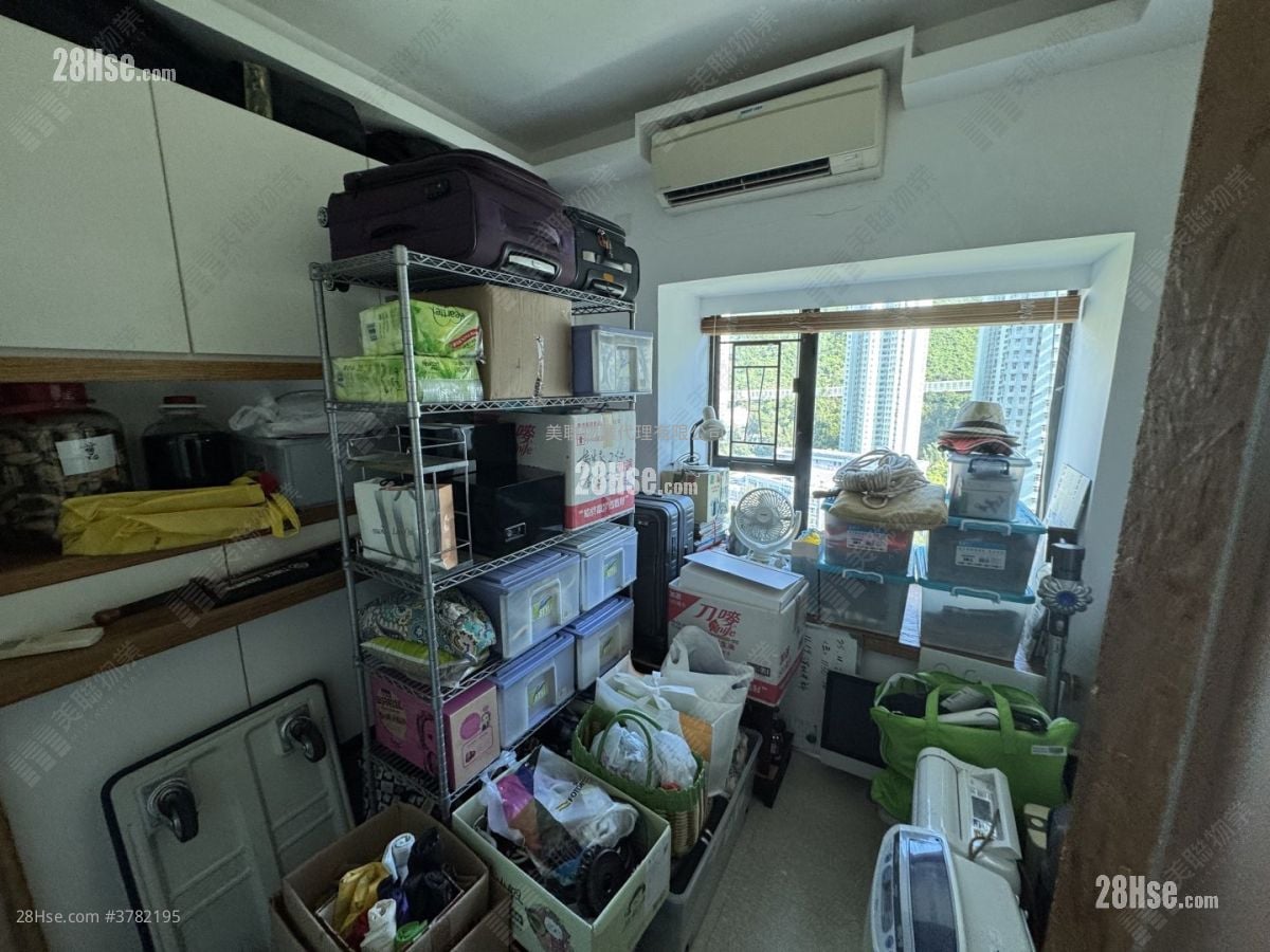 Villa Athena Sell 3 Bedrooms , 2 Bathrooms 727 ft²