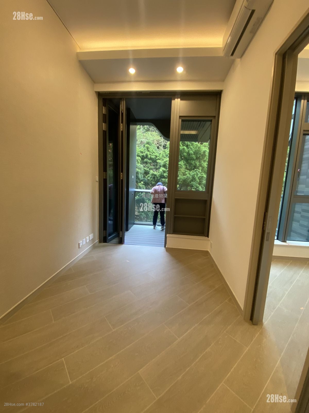 晓柏峰 租盘 1 房 , 1 浴室 234 平方尺