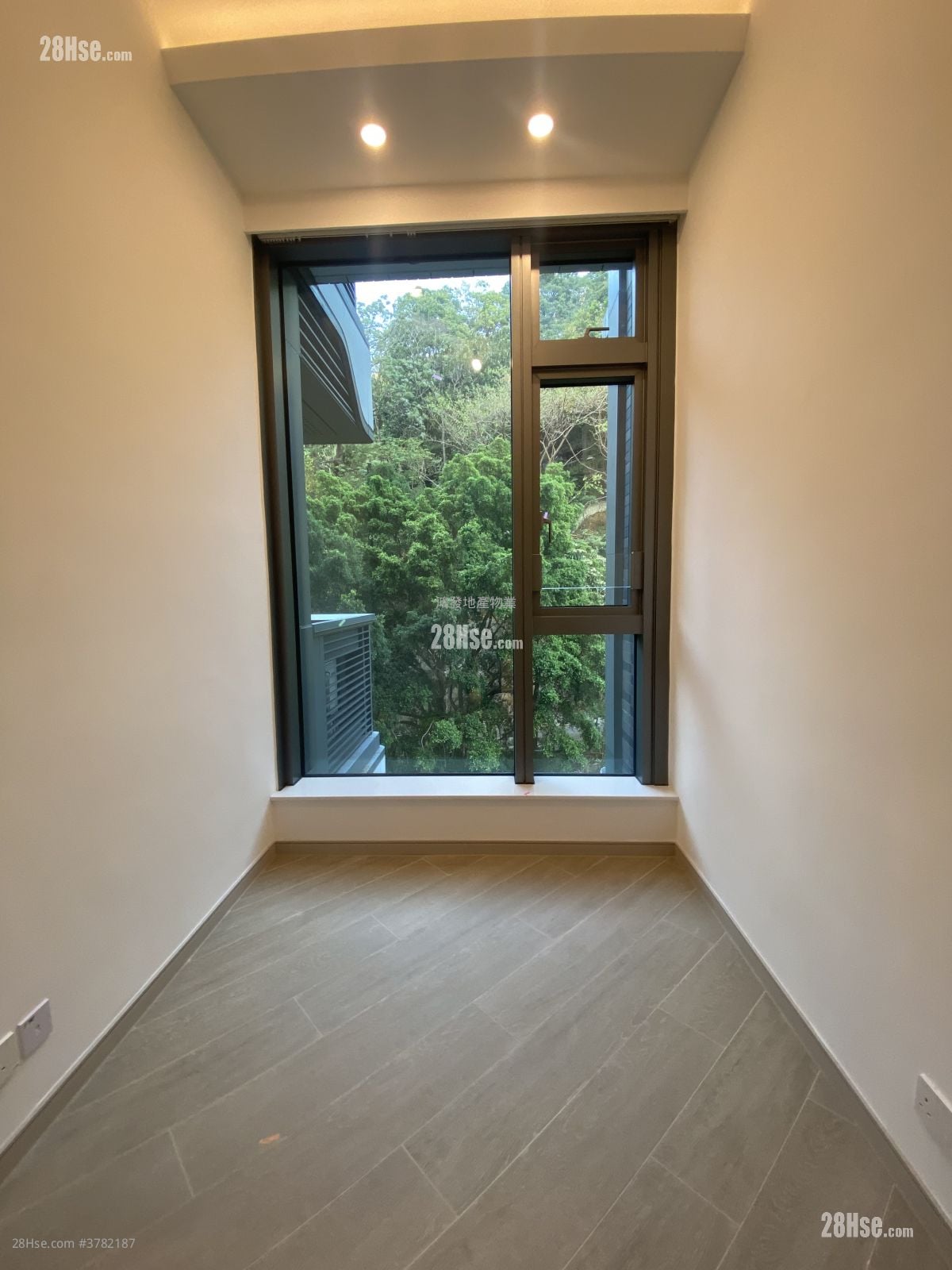 晓柏峰 租盘 1 房 , 1 浴室 234 平方尺