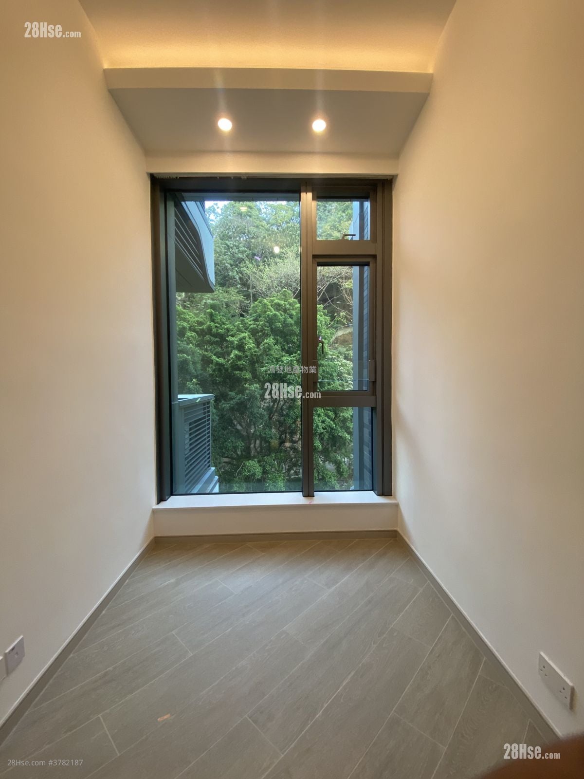 晓柏峰 租盘 1 房 , 1 浴室 234 平方尺