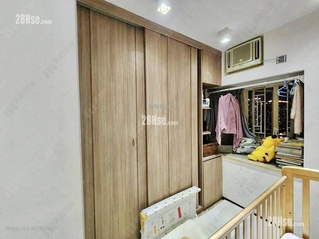 Waterside Plaza Sell 3 Bedrooms , 1 Bathroom 572 ft²