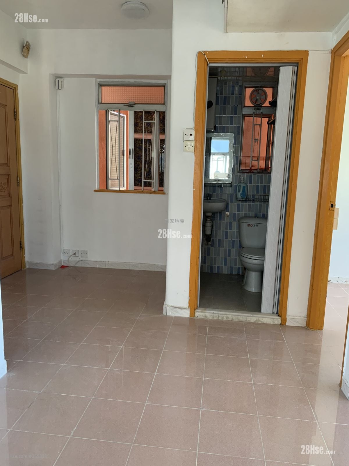 鸿发大楼 售盘 2 房 , 1 浴室 340 平方尺