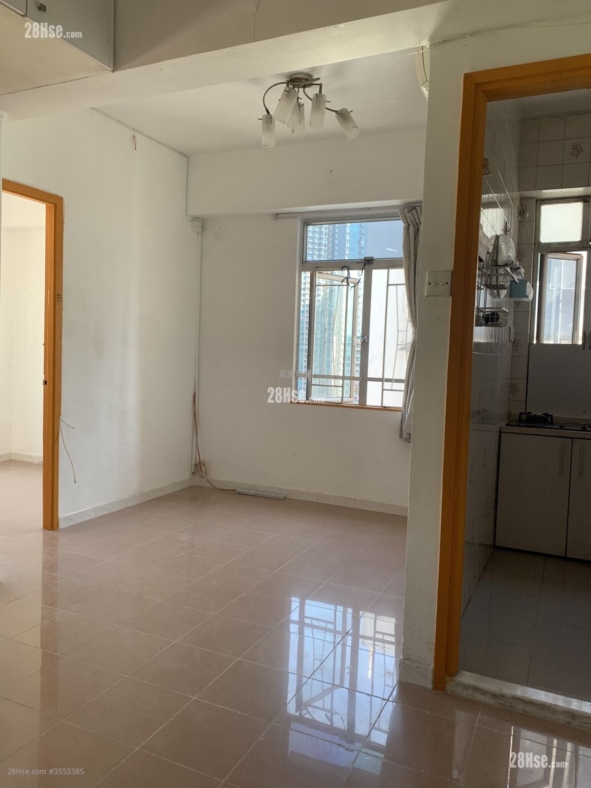 鸿发大楼 售盘 2 房 , 1 浴室 340 平方尺