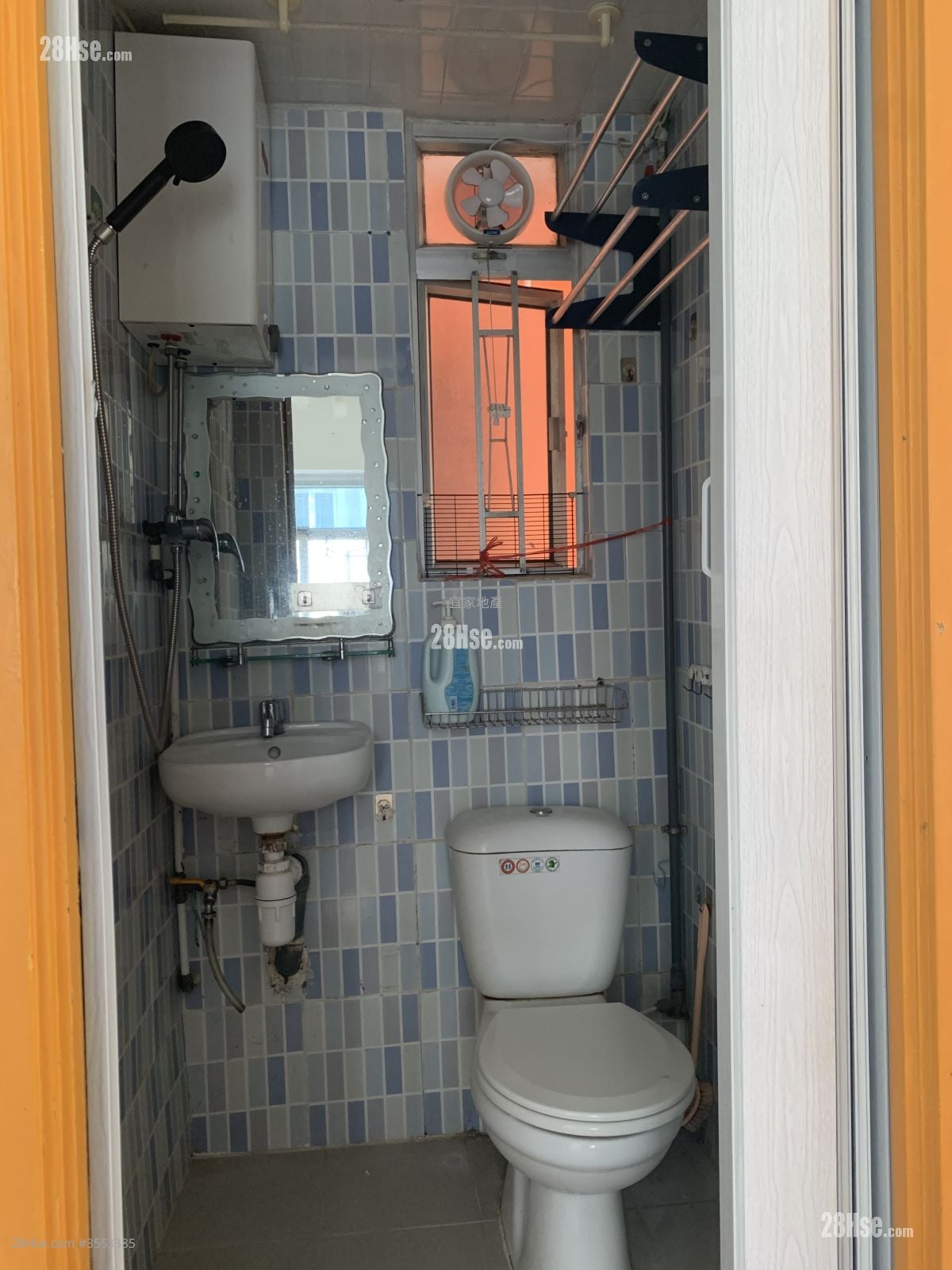 鸿发大楼 售盘 2 房 , 1 浴室 340 平方尺