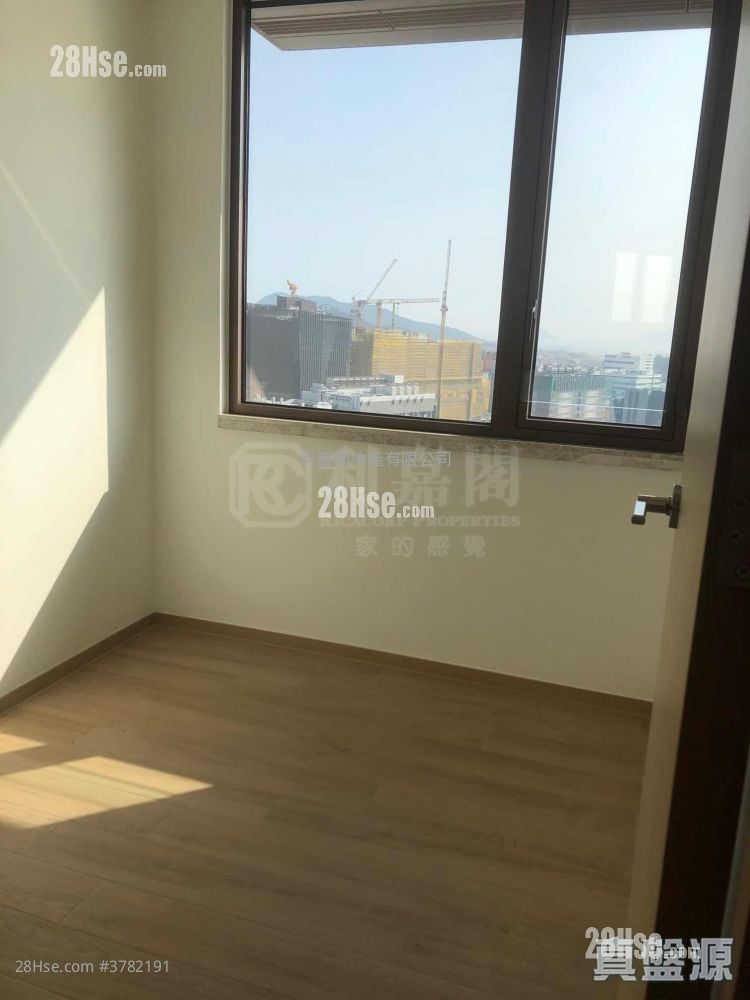 Marini Rental 3 Bedrooms , 2 Bathrooms 770 ft²